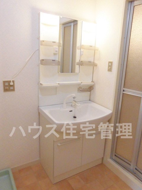 拡大写真:高槻市栄町1丁目 2階202の洗髪洗面化粧台(イメージ)