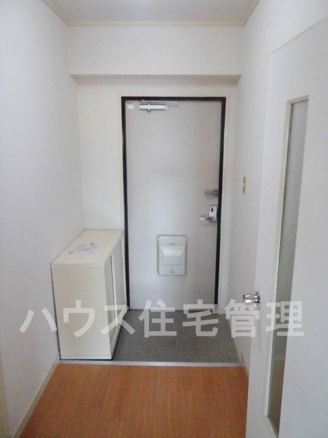 拡大写真:高槻市栄町1丁目 2階202の玄関(イメージ)
