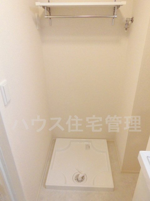 拡大写真:高槻市栄町4丁目 1階102の洗濯機置場