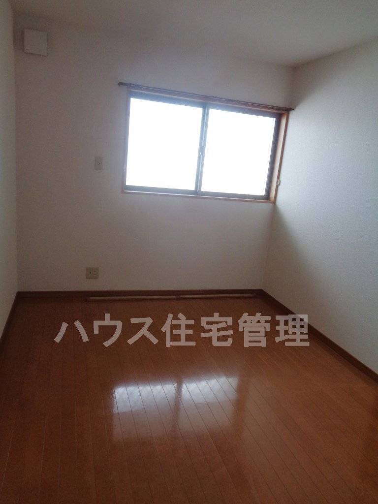 拡大写真:高槻市大冠町2丁目 2階202の洋室
