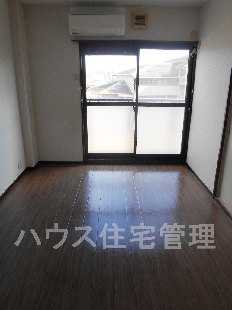 拡大写真:高槻市氷室町1丁目 2階202の洋室