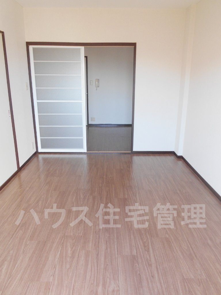 拡大写真:高槻市氷室町1丁目 2階202の洋室