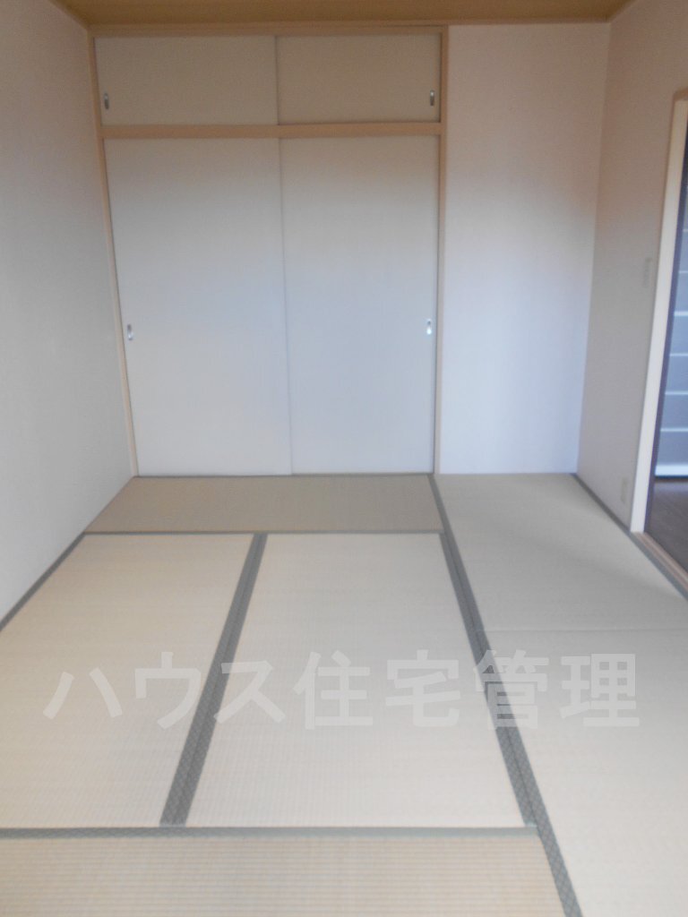 拡大写真:高槻市氷室町1丁目 2階202の和室