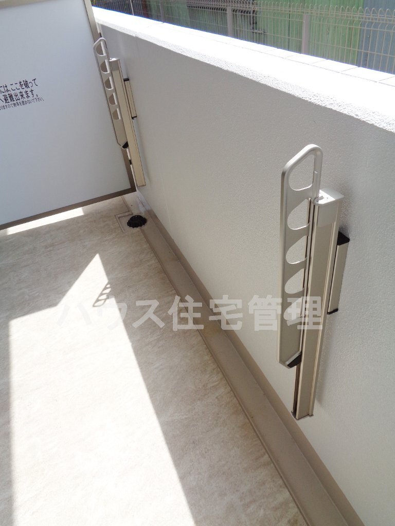 拡大写真:高槻市北園町 7階702のベランダ