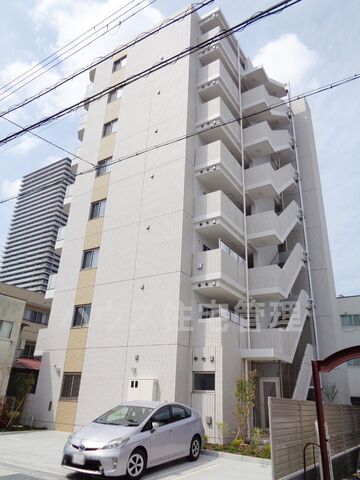 拡大写真:高槻市北園町 7階702の外観写真(昼)