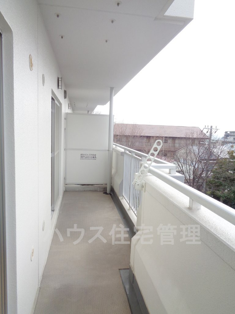 拡大写真:高槻市奈佐原4丁目 4階403のベランダ(イメージ)