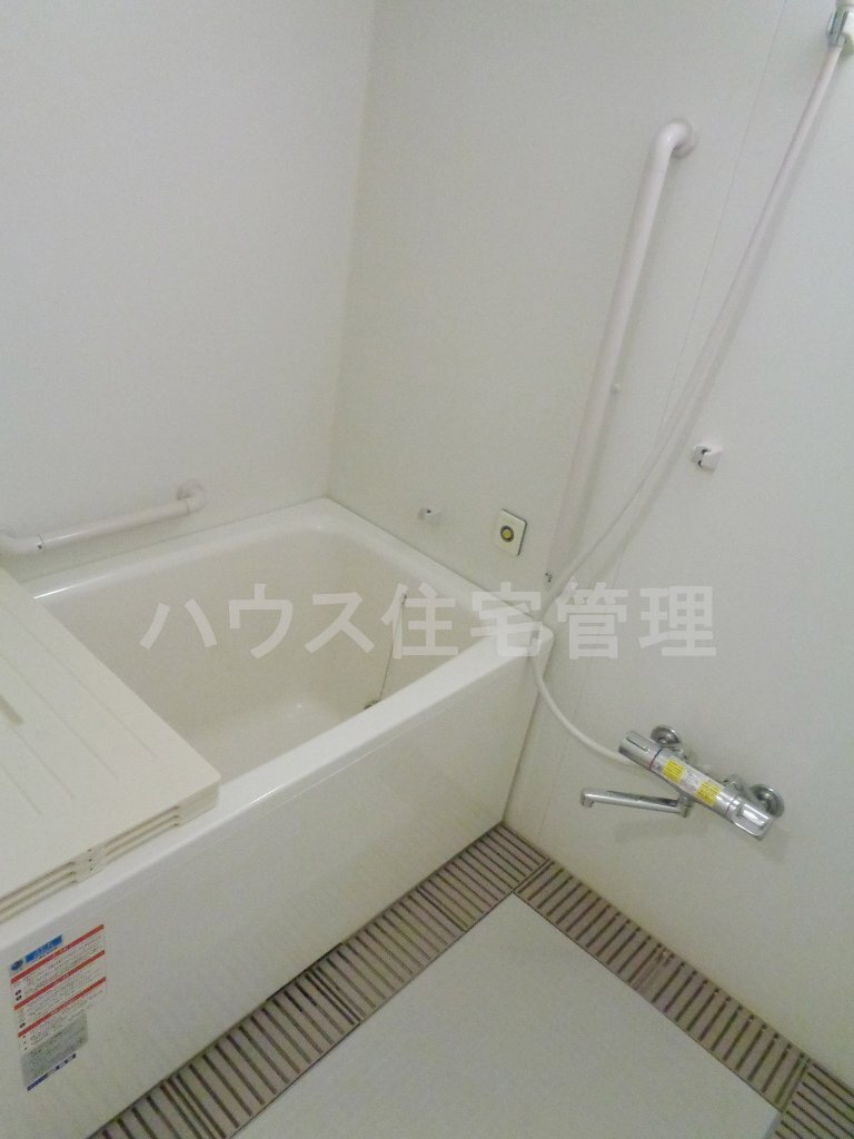 拡大写真:高槻市奈佐原4丁目 4階403のバス(イメージ)