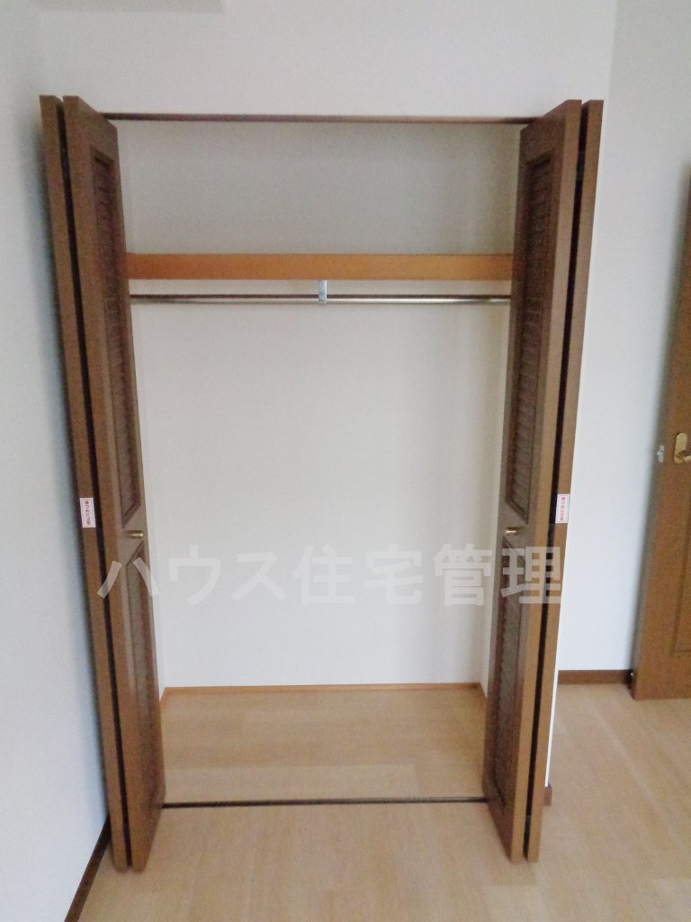 拡大写真:高槻市奈佐原4丁目 4階403のクローゼット(イメージ)
