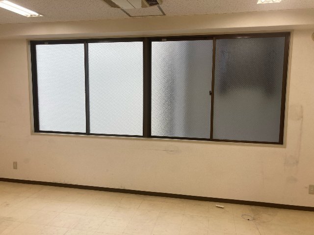 拡大写真:アメニティ夢Ⅲ 【内装事務所仕様/府道沿い】 203の室内