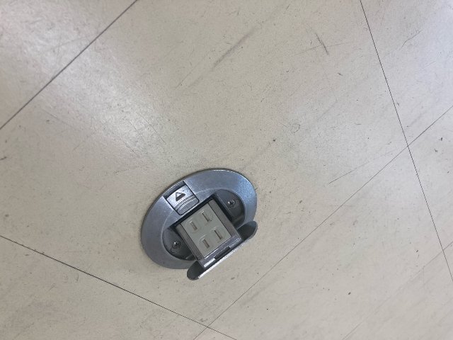 拡大写真:アメニティ夢Ⅲ 【内装事務所仕様/府道沿い】 203の室内設備