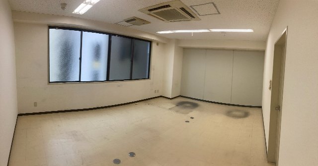 拡大写真:アメニティ夢Ⅲ 【内装事務所仕様/府道沿い】 203の室内