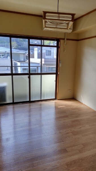 拡大写真:コーポ創備 4階402の室内