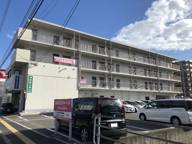 拡大写真：ハイツ広白石 4階403の外観写真（昼）