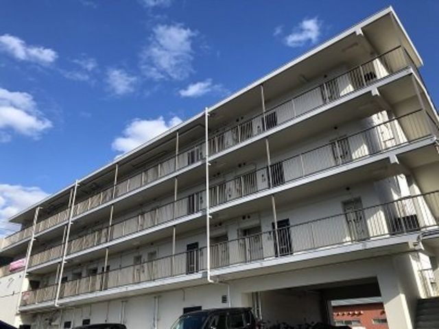 拡大写真：ハイツ広白石 4階403の外観写真（昼）