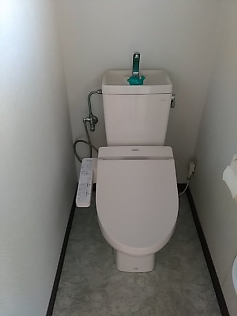 拡大写真：呉市吉浦東本町２丁目 1の１階トイレ