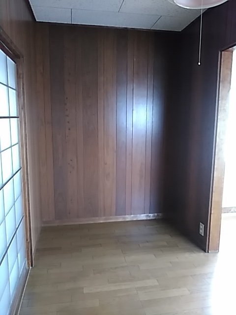 拡大写真：呉市吉浦東本町２丁目 1の２階洋室