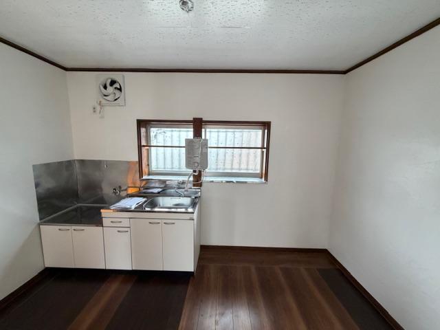 拡大写真:昼間貸家 14号棟 1階1のキッチン