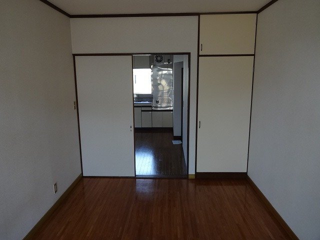 拡大写真:コーポラスジュン 2階105の室内