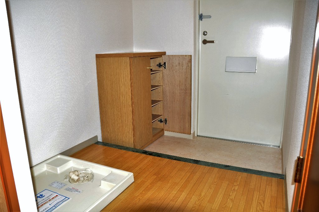 拡大写真：倉敷市二子 6階613の玄関