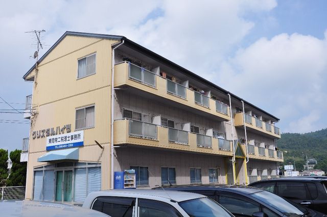 拡大写真：倉敷市松島 1階103の外観写真（昼）