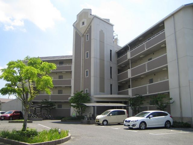 拡大写真：倉敷市松島 1階107の外観写真（昼）