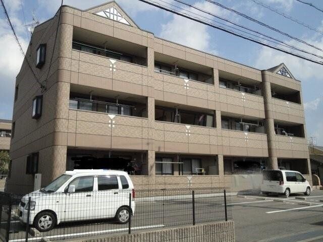 拡大写真:福山市曙町5丁目 2階202の外観写真(昼)