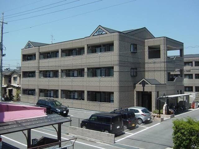 拡大写真:福山市曙町5丁目 2階202の外観写真(昼)