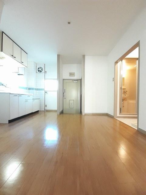 拡大写真:サンシャインせと A 1階103の室内