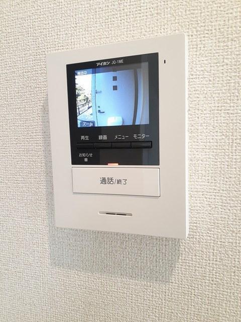拡大写真:シャムロック春日Ⅱ 1階102のカメラ付インターホン
