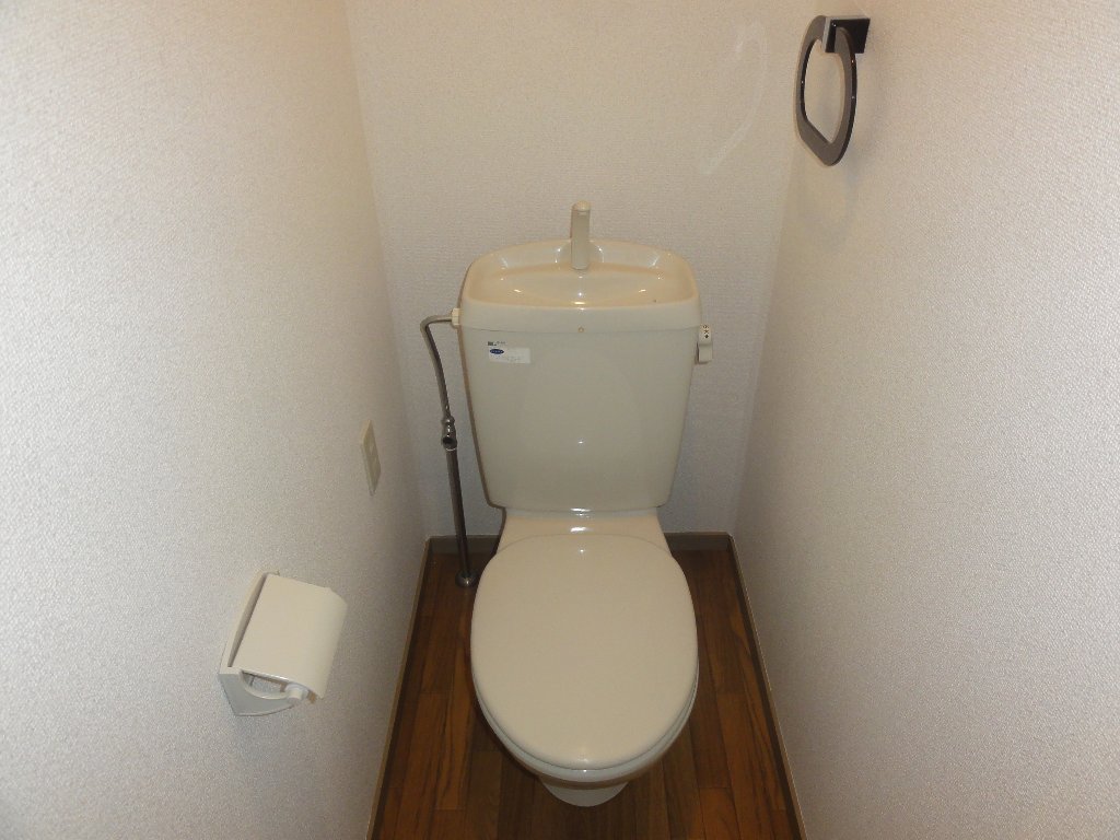 拡大写真：コージーハイツ 2階201のトイレ