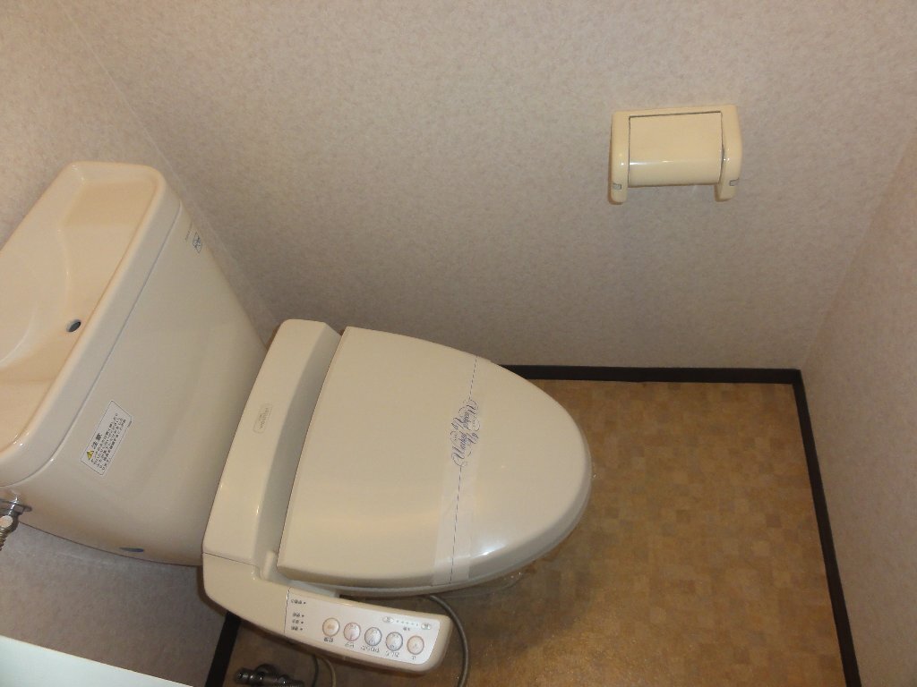 拡大写真：グレース16 3階302のトイレ