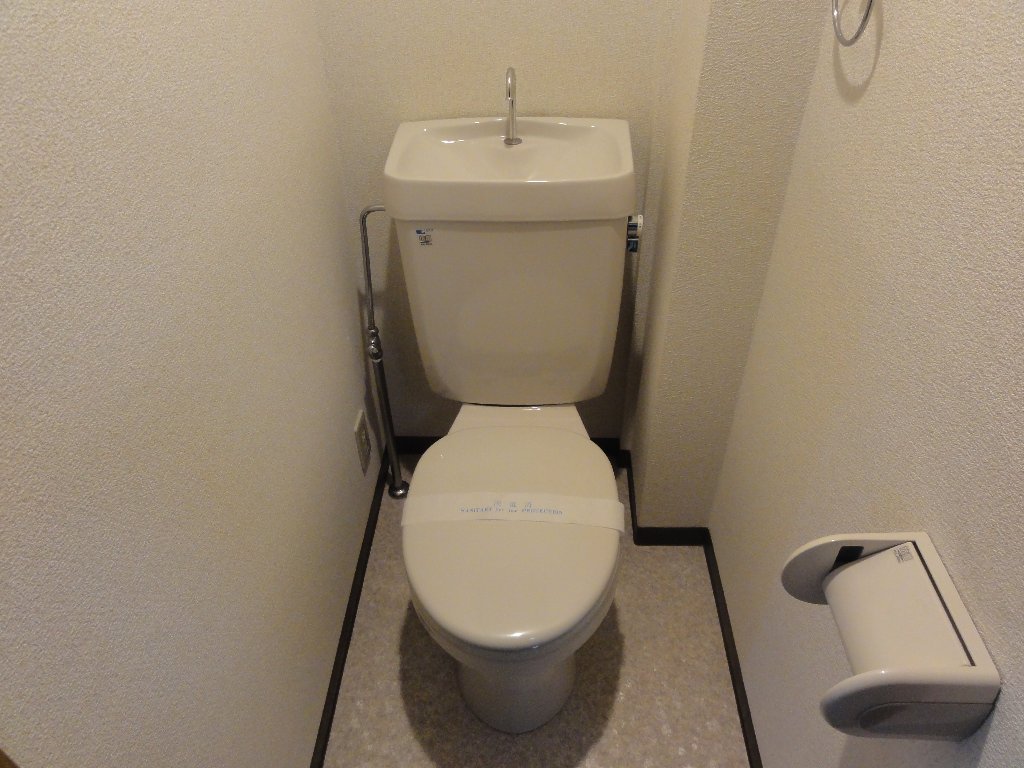 拡大写真：宇治市小倉町寺内 3階301のトイレ
