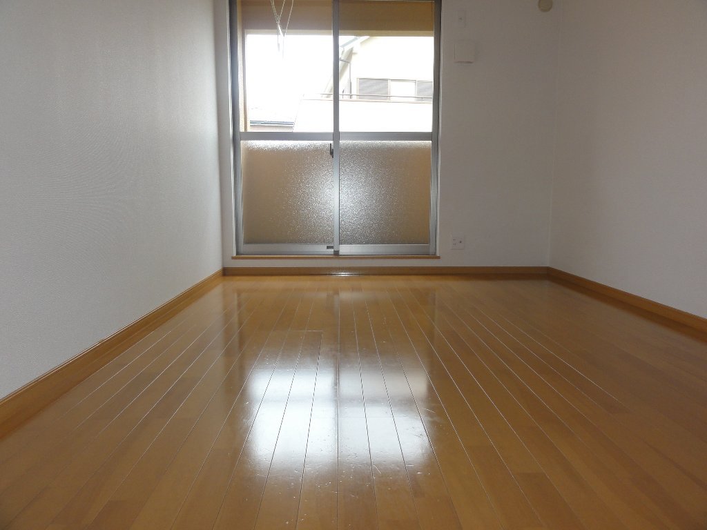 拡大写真：宇治市木幡金草原 1階101の洋室６帖