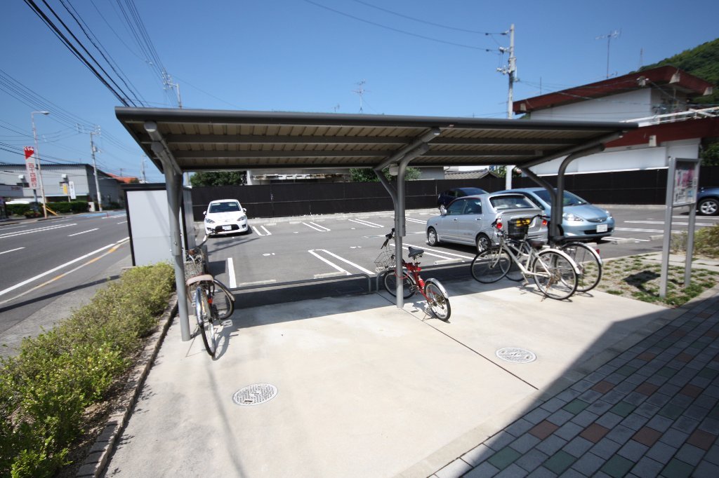 拡大写真：高松市鶴市町 1階101の共有部分