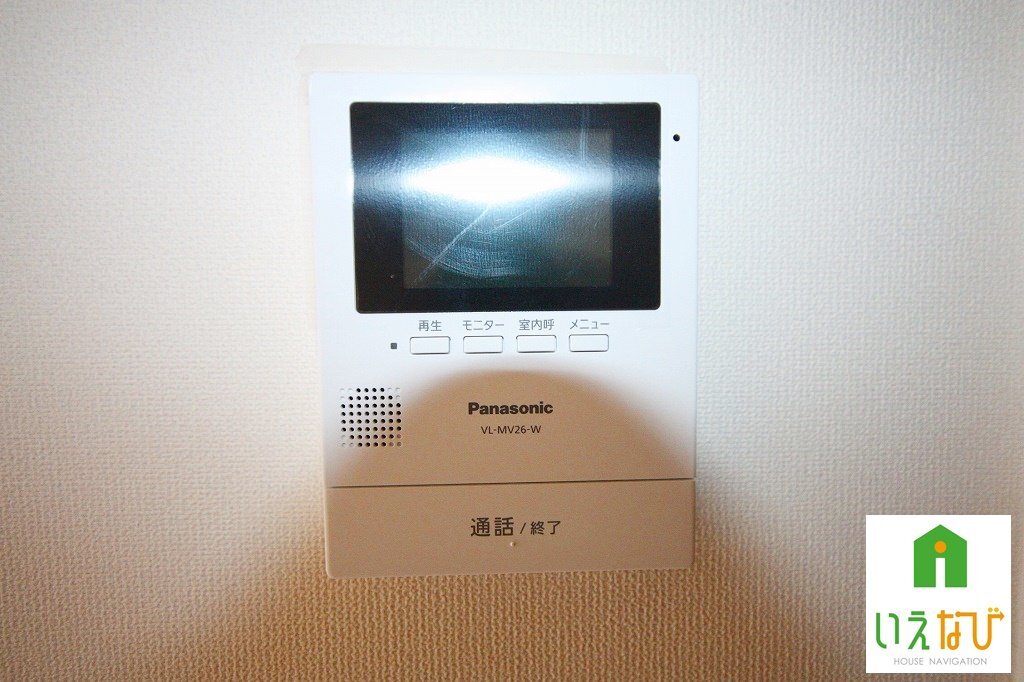 拡大写真:高松市勅使町 1階103のカメラ付インターホン