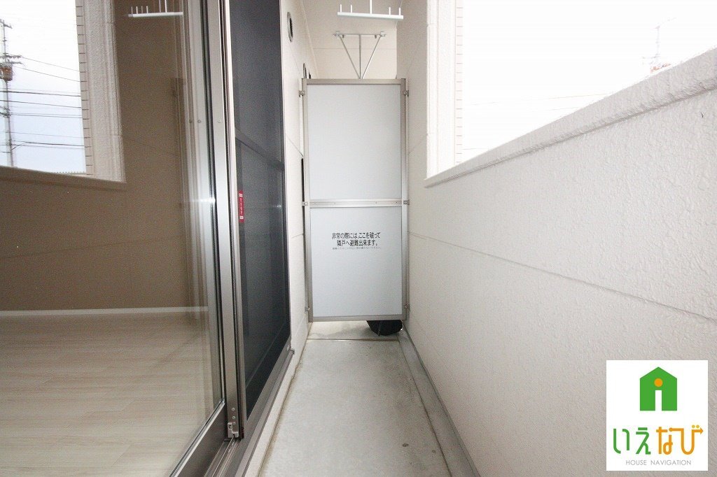 拡大写真:高松市勅使町 1階103のベランダ