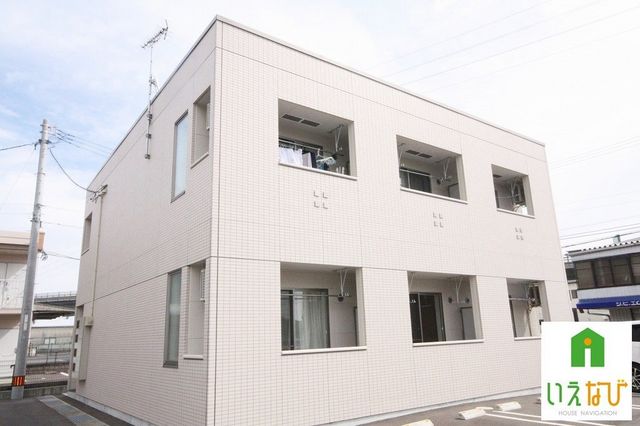 拡大写真:高松市勅使町 1階103の外観写真(昼)