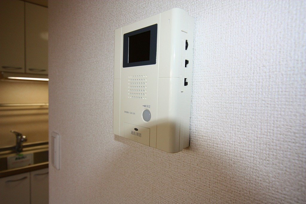 拡大写真:サンライズ新池 3階304のカメラ付インターホン