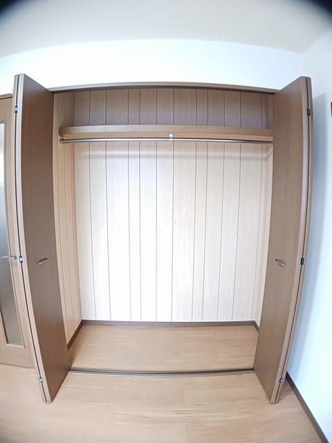 拡大写真:イグレック。楯 B 2階203のクローゼット