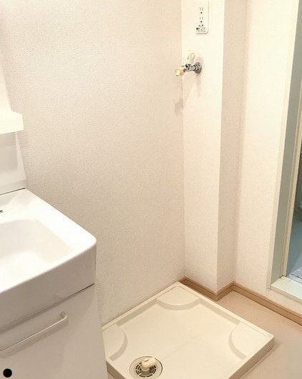 拡大写真:サンウエスト 1階105の洗濯機置場