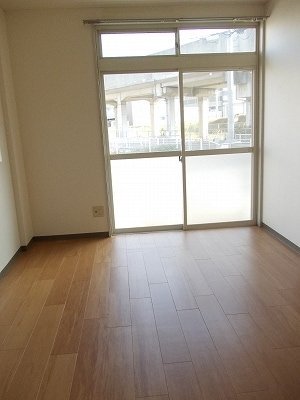 拡大写真:ニューシティ土器A 1階102の寝室