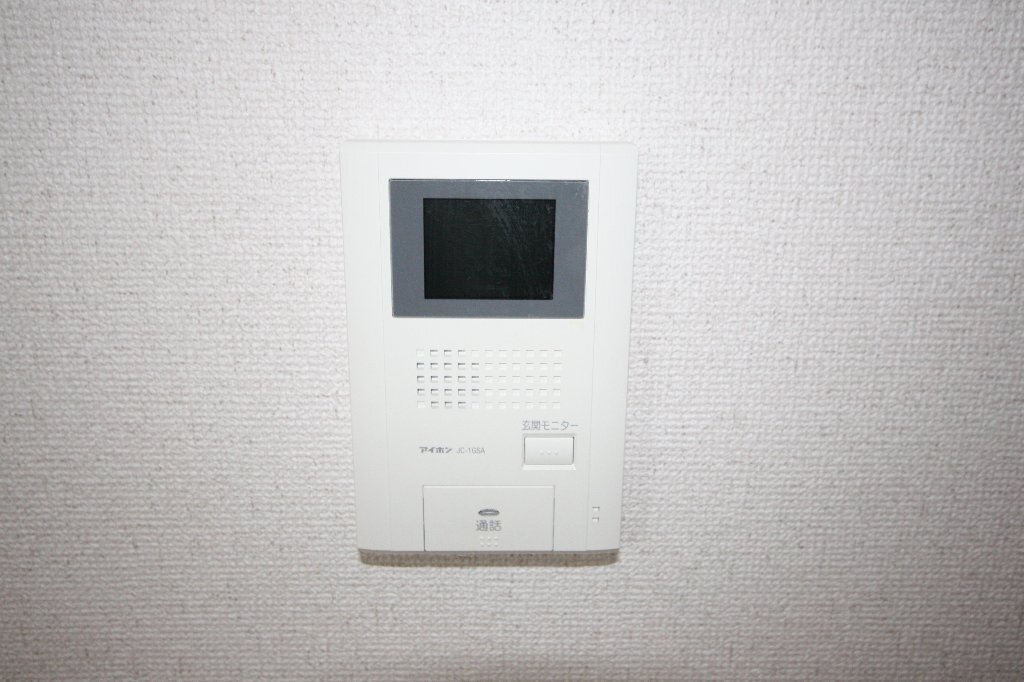 拡大写真：カンパーニュ塩上Ⅰ 3階303のカメラ付インターホン