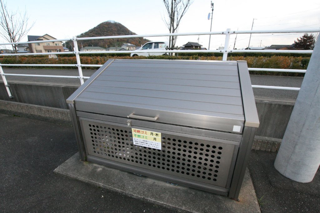 拡大写真：高松市三谷町 2階205の共有部分