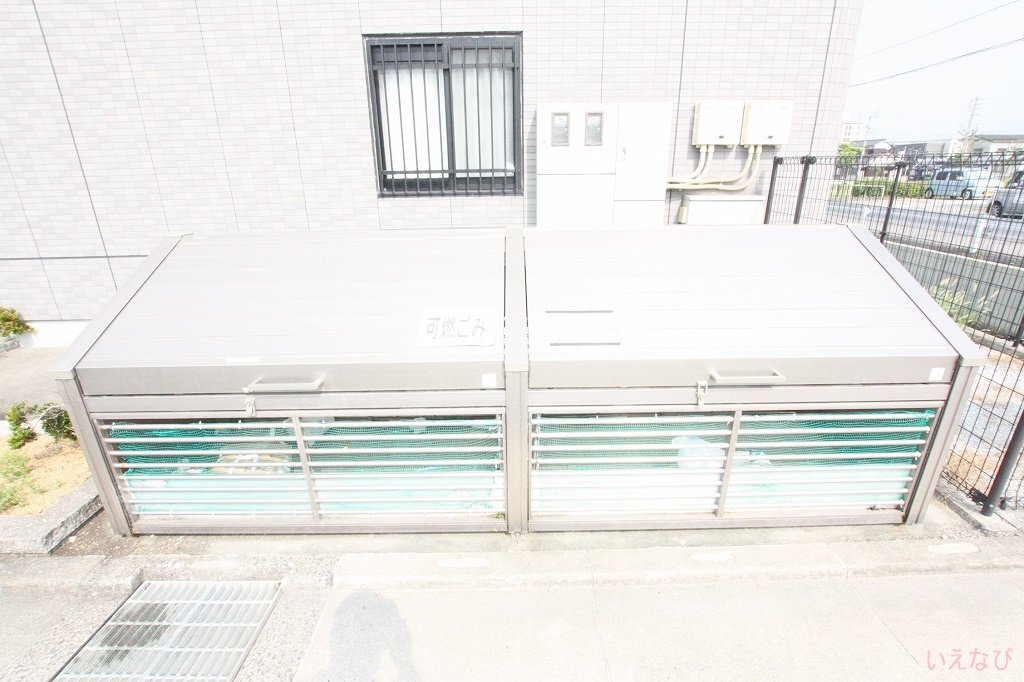 拡大写真:高松市林町 3階302の共有部分