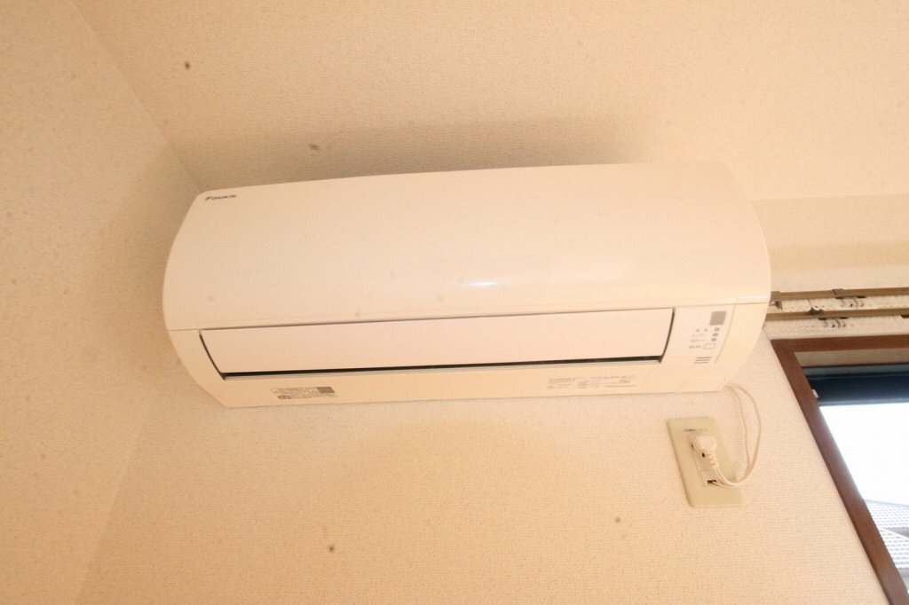 拡大写真：ディアス中塚　B棟 1階102のエアコン