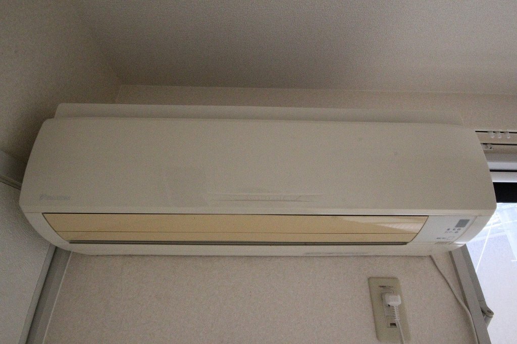 拡大写真:高松市林町 2階201のエアコン
