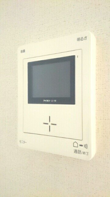 拡大写真:アムールメゾン林田 2階202のカメラ付インターホン