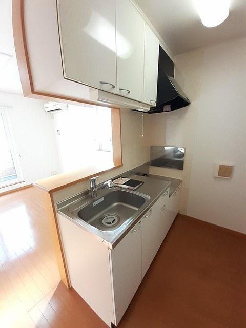拡大写真:丸亀市津森町 1階203のキッチン