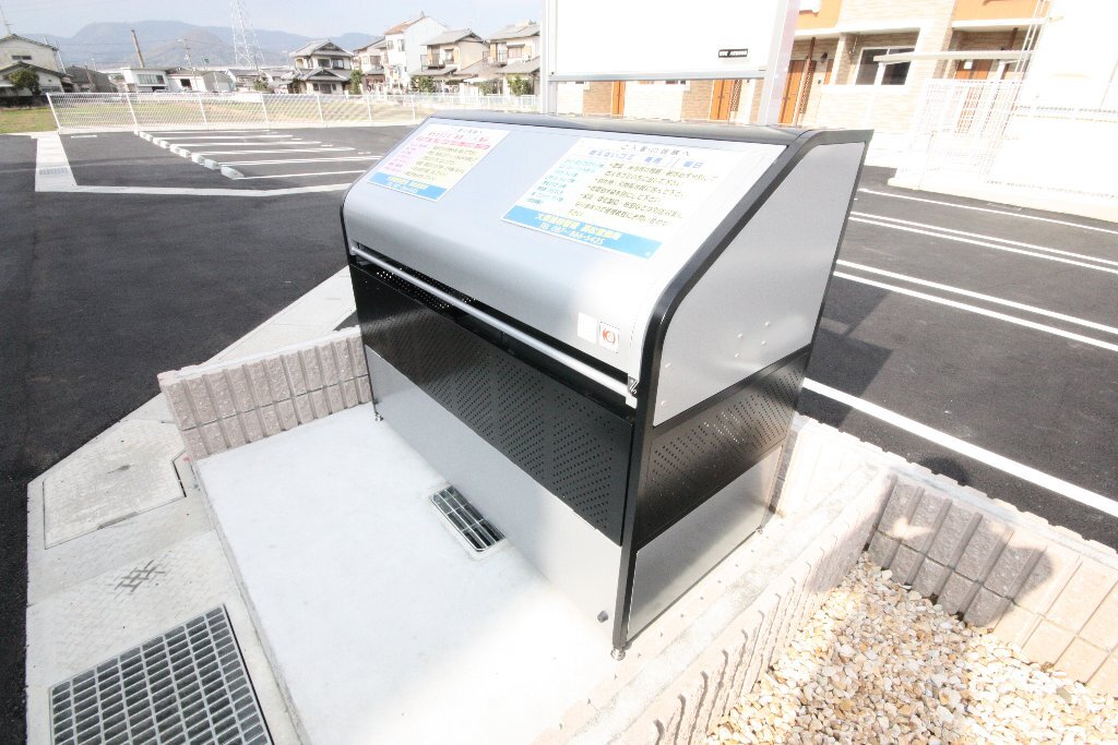 拡大写真：高松市成合町 1階104の共有部分