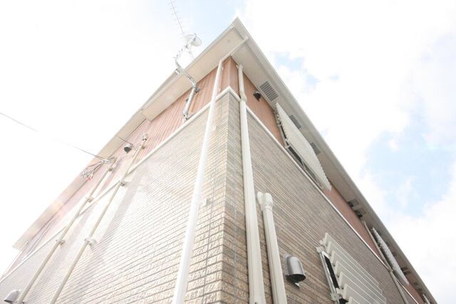 拡大写真：高松市成合町 1階104の外観写真（昼）